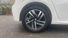 Peugeot 208 1.2 PureTech 100 Allure Premium 5dr Petrol Hatchback